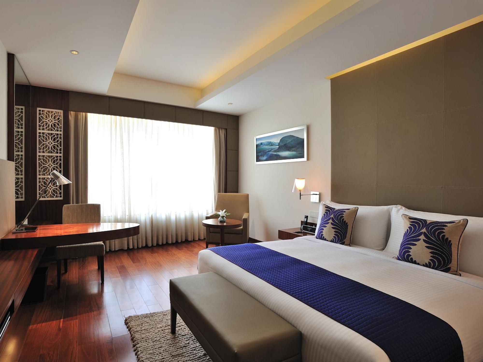 The Anya Hotel-Golf Course Road Gurgaon Exteriör bild