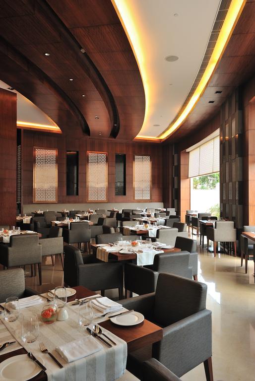 The Anya Hotel-Golf Course Road Gurgaon Exteriör bild