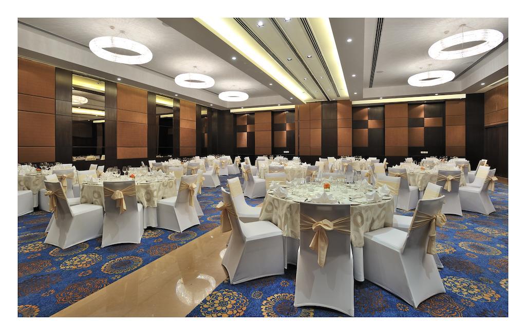 The Anya Hotel-Golf Course Road Gurgaon Exteriör bild