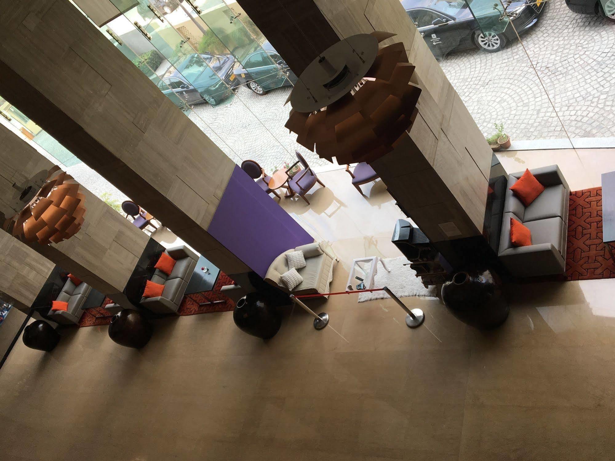 The Anya Hotel-Golf Course Road Gurgaon Exteriör bild